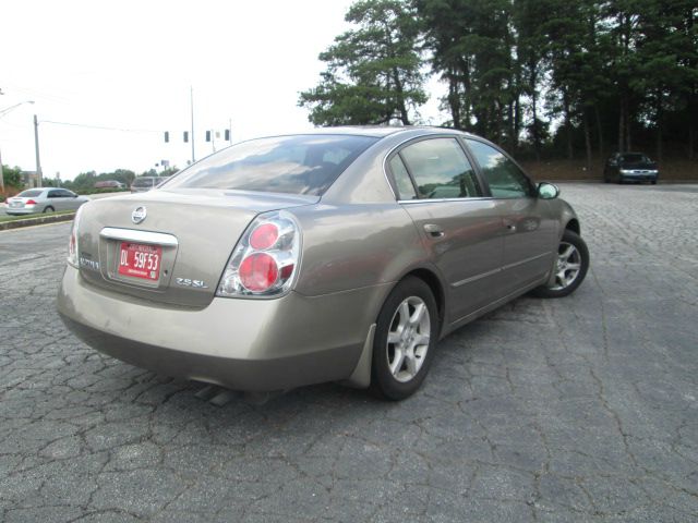 2005 Nissan Altima SLT Quad Cab 2WD