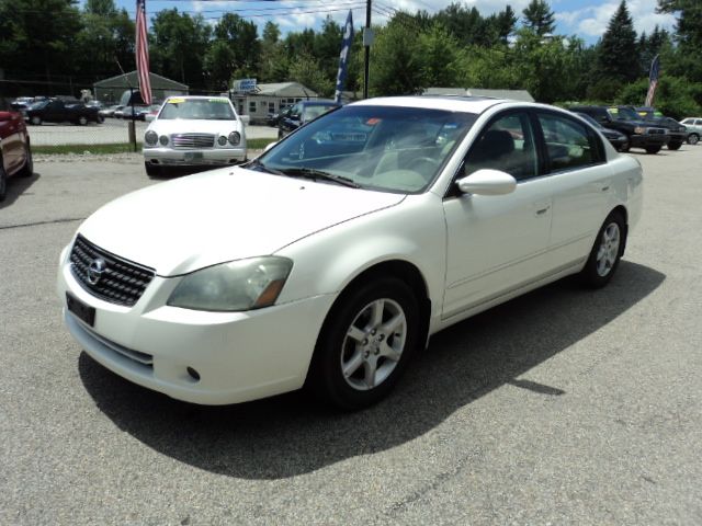 2005 Nissan Altima Pickupslt Quad Cab SWB 4WD 4x4 Truck