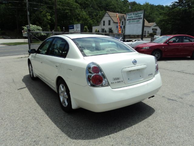 2005 Nissan Altima Pickupslt Quad Cab SWB 4WD 4x4 Truck