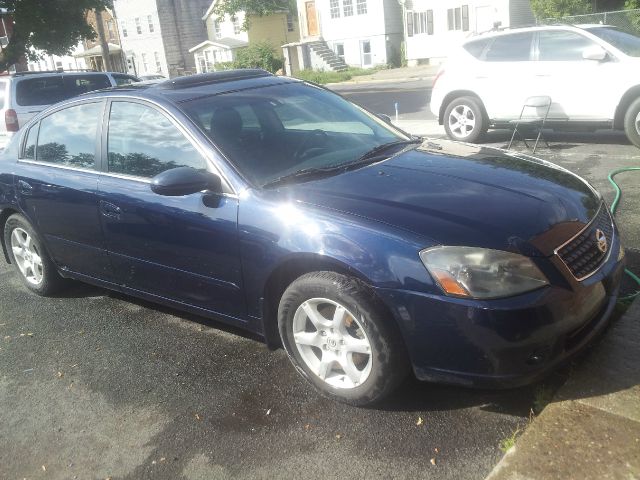 2005 Nissan Altima Pickupslt Quad Cab SWB 4WD 4x4 Truck