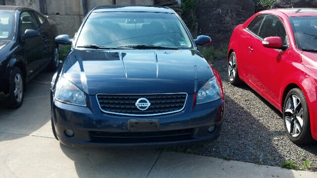 2005 Nissan Altima Pickupslt Quad Cab SWB 4WD 4x4 Truck