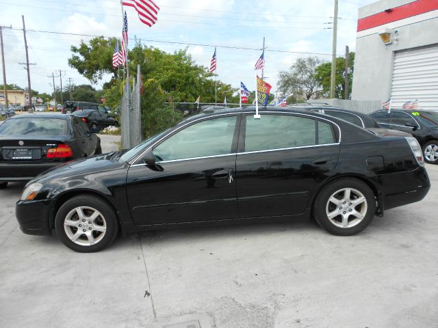 2005 Nissan Altima Pickupslt Quad Cab SWB 4WD 4x4 Truck