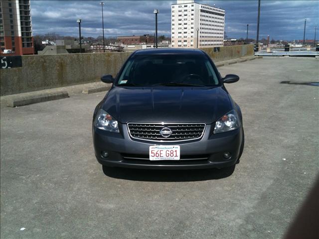 2005 Nissan Altima LE