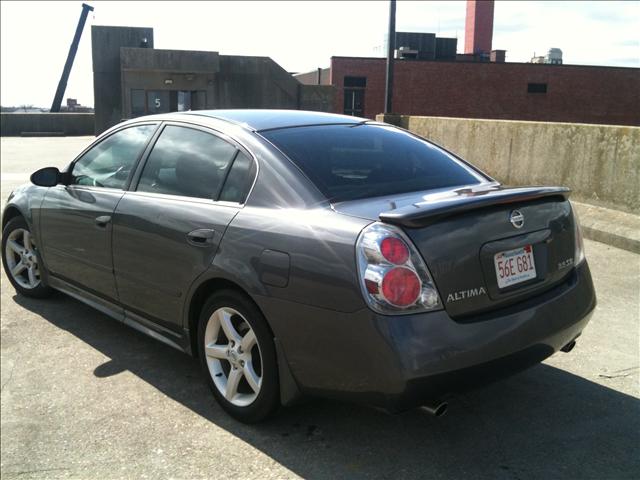 2005 Nissan Altima LE