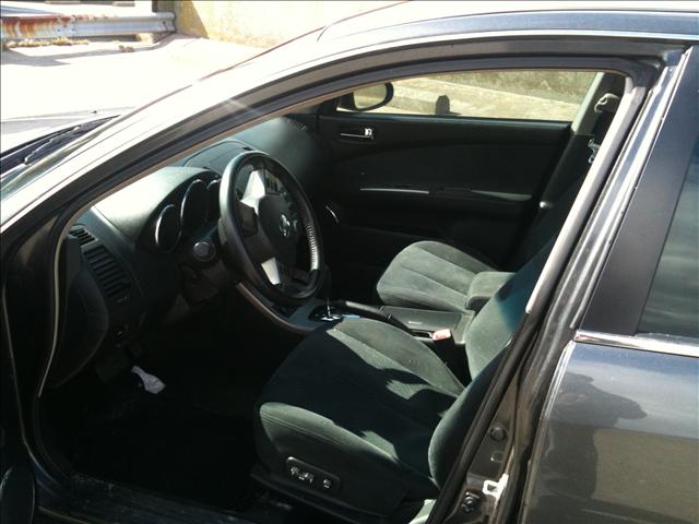 2005 Nissan Altima LE