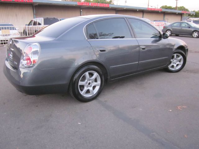2005 Nissan Altima Pickupslt Quad Cab SWB 4WD 4x4 Truck