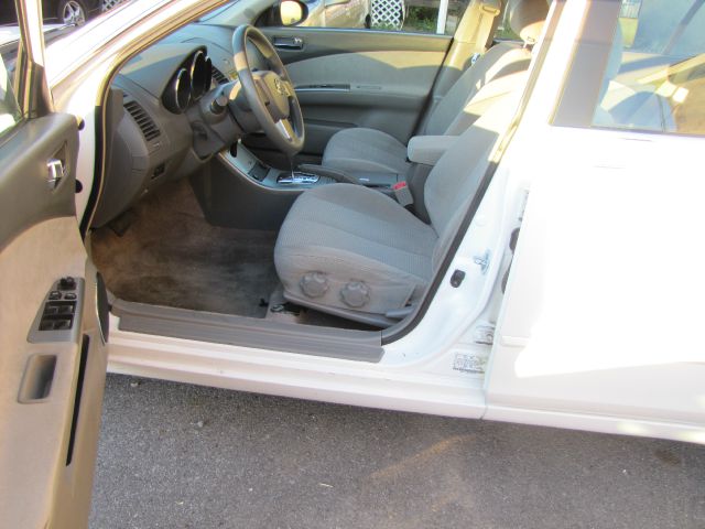 2005 Nissan Altima T6 AWD Leather Moonroof Third Row Seat DVD