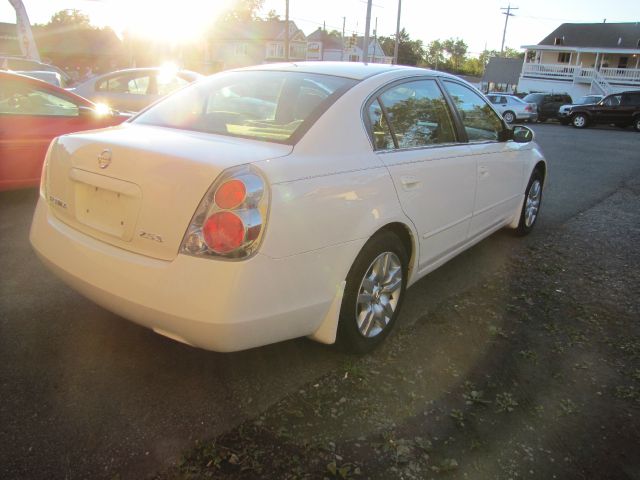 2005 Nissan Altima T6 AWD Leather Moonroof Third Row Seat DVD