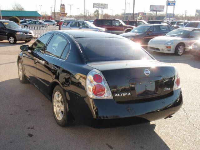 2005 Nissan Altima Pickupslt Quad Cab SWB 4WD 4x4 Truck
