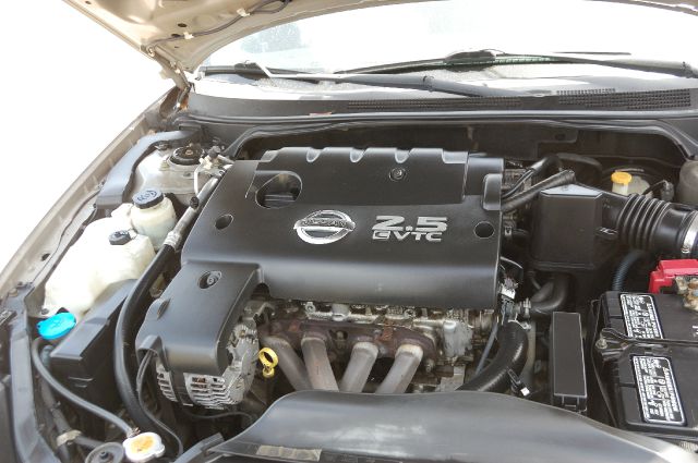 2005 Nissan Altima SLT Quad Cab 2WD