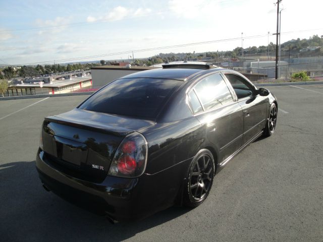 2005 Nissan Altima Crew Cab Standard Box 4-wheel Drive SLE