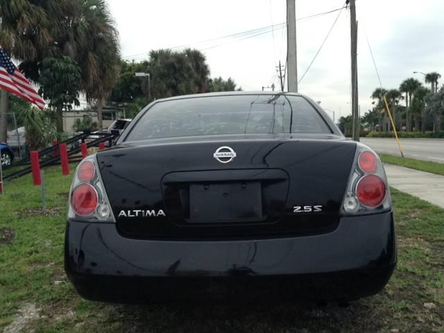2005 Nissan Altima Pickupslt Quad Cab SWB 4WD 4x4 Truck