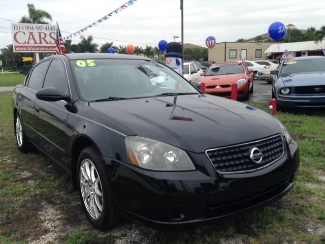 2005 Nissan Altima Pickupslt Quad Cab SWB 4WD 4x4 Truck