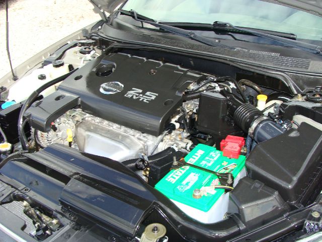 2005 Nissan Altima Pickupslt Quad Cab SWB 4WD 4x4 Truck