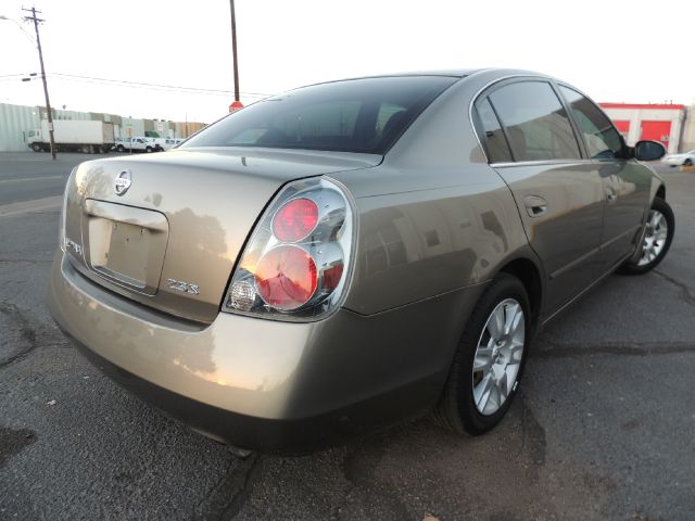 2005 Nissan Altima Pickupslt Quad Cab SWB 4WD 4x4 Truck