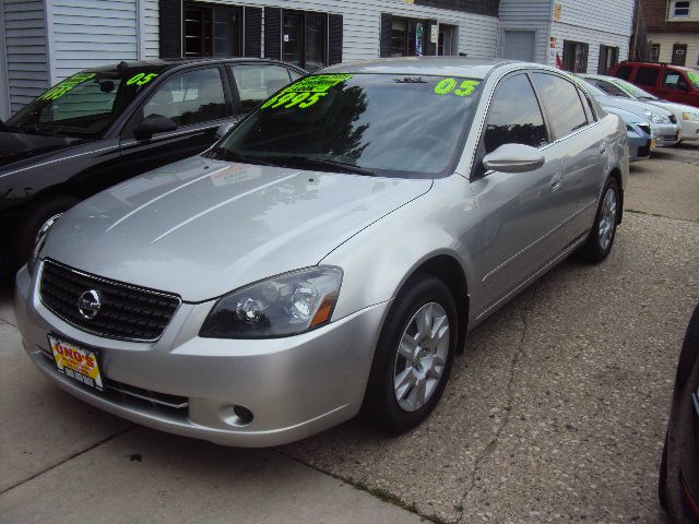 2005 Nissan Altima Pickupslt Quad Cab SWB 4WD 4x4 Truck