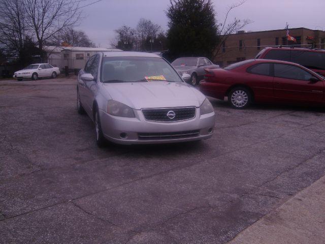 2005 Nissan Altima SLT Quad Cab 2WD