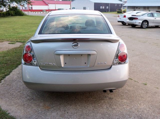 2005 Nissan Altima Pickupslt Quad Cab SWB 4WD 4x4 Truck