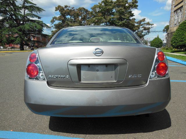 2005 Nissan Altima Pickupslt Quad Cab SWB 4WD 4x4 Truck