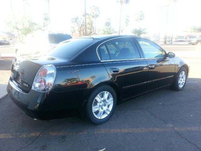 2005 Nissan Altima Pickupslt Quad Cab SWB 4WD 4x4 Truck
