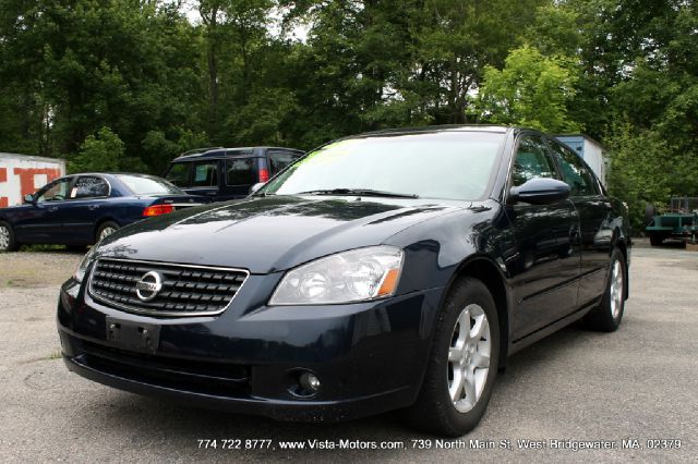 2005 Nissan Altima Pickupslt Quad Cab SWB 4WD 4x4 Truck