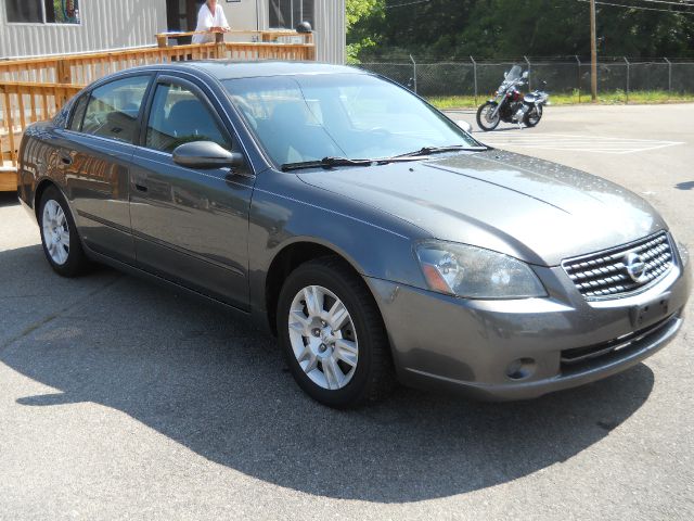 2005 Nissan Altima SLT Quad Cab 2WD