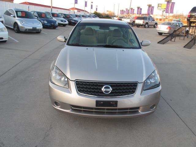 2005 Nissan Altima Pickupslt Quad Cab SWB 4WD 4x4 Truck