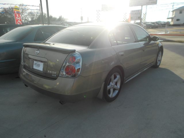 2005 Nissan Altima LE