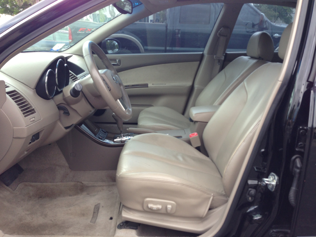 2005 Nissan Altima ST Pickup 4D 5 1/2 Ft