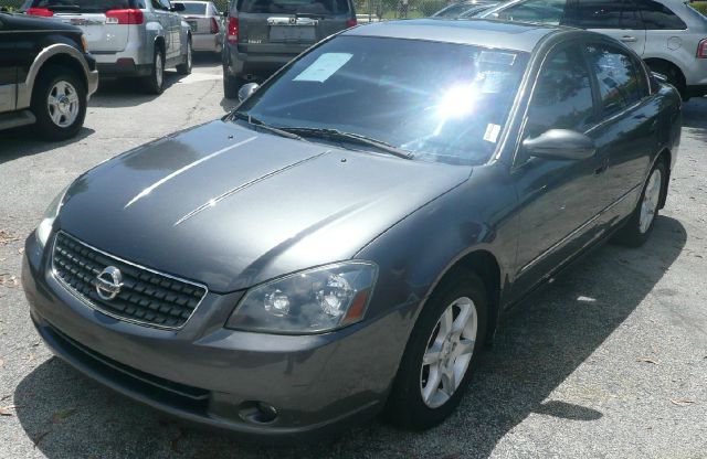 2005 Nissan Altima SLT Quad Cab 2WD
