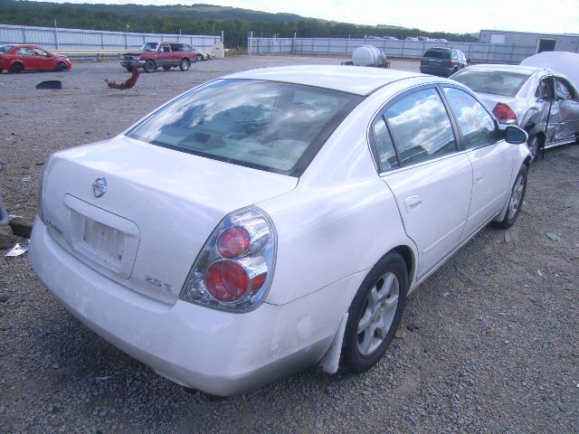 2005 Nissan Altima XR
