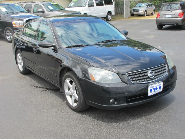 2005 Nissan Altima LE