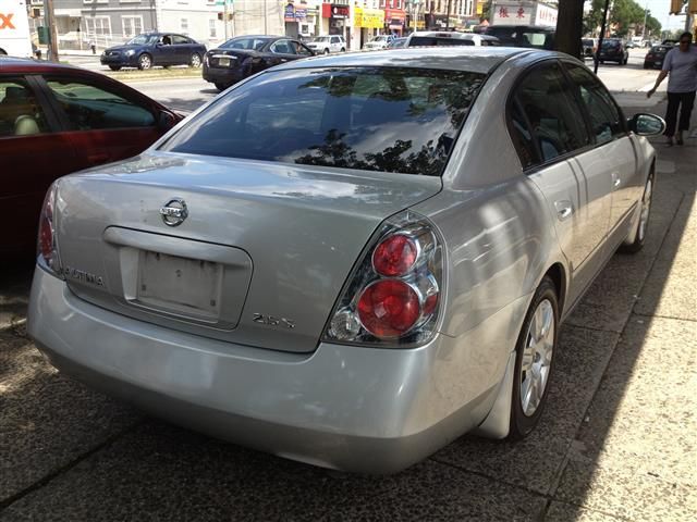 2005 Nissan Altima Pickupslt Quad Cab SWB 4WD 4x4 Truck