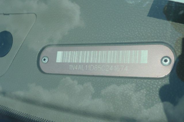 2005 Nissan Altima SLT Quad Cab 2WD