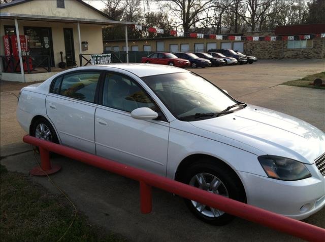 2005 Nissan Altima Pickupslt Quad Cab SWB 4WD 4x4 Truck