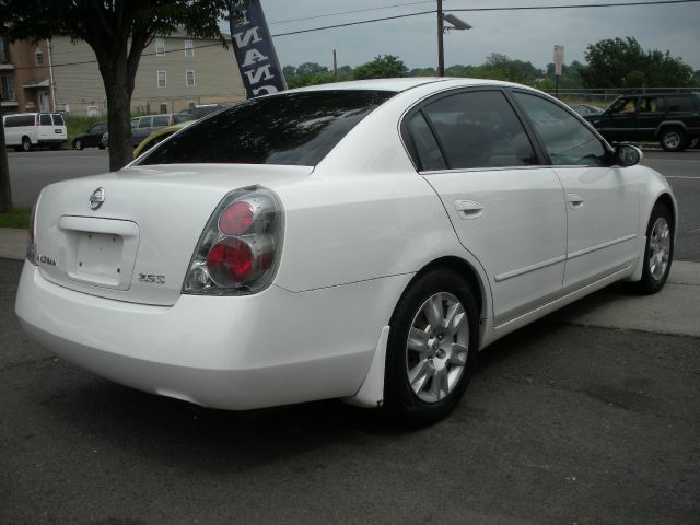 2005 Nissan Altima GS-R