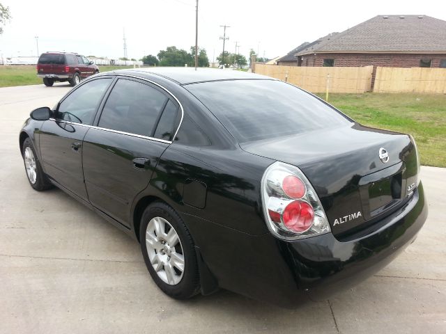 2005 Nissan Altima SLT Quad Cab 2WD