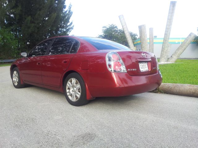 2005 Nissan Altima Pickupslt Quad Cab SWB 4WD 4x4 Truck