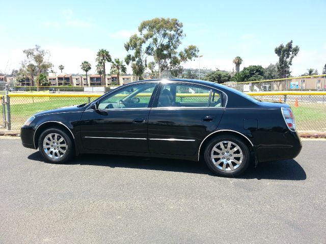 2005 Nissan Altima SLT Quad Cab 2WD
