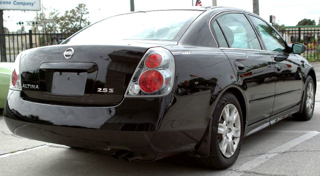 2005 Nissan Altima GS-R