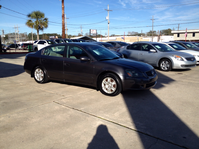 2005 Nissan Altima Pickupslt Quad Cab SWB 4WD 4x4 Truck