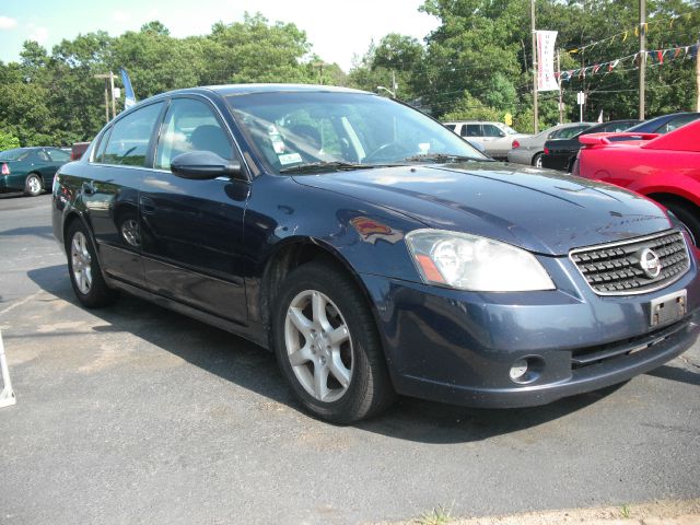 2005 Nissan Altima Pickupslt Quad Cab SWB 4WD 4x4 Truck