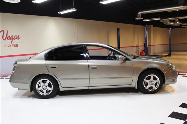 2005 Nissan Altima Pickupslt Quad Cab SWB 4WD 4x4 Truck