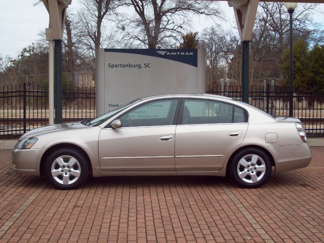 2005 Nissan Altima Pickupslt Quad Cab SWB 4WD 4x4 Truck