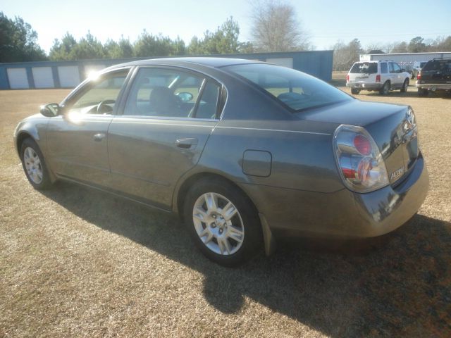 2005 Nissan Altima Unknown