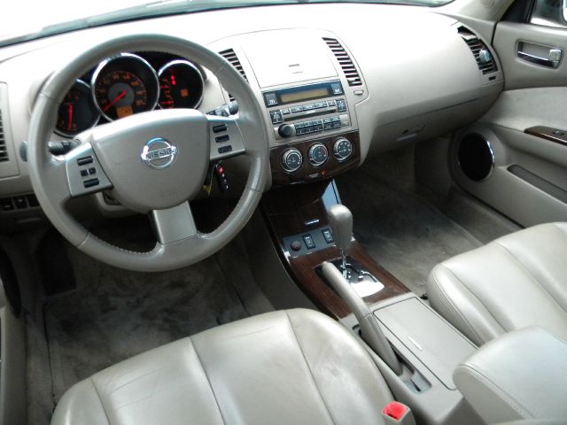 2005 Nissan Altima ST Pickup 4D 5 1/2 Ft