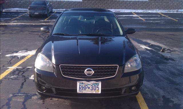 2005 Nissan Altima ES LX