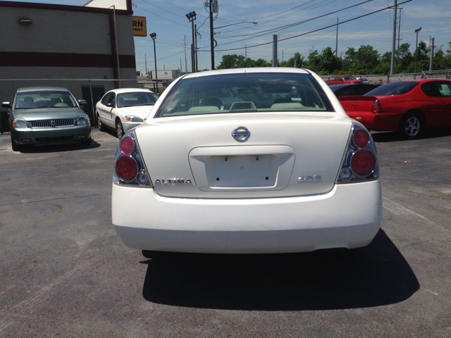 2005 Nissan Altima Pickupslt Quad Cab SWB 4WD 4x4 Truck
