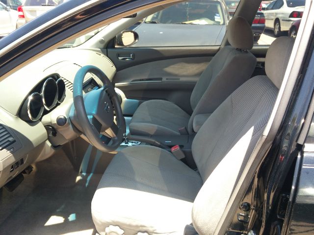 2005 Nissan Altima 29