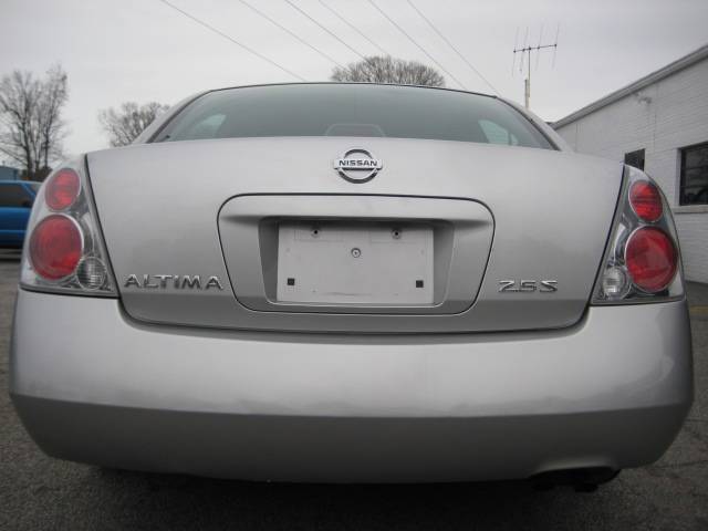 2005 Nissan Altima XR